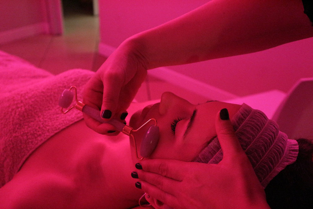 Gua Sha trattamento effetto Botox naturale
